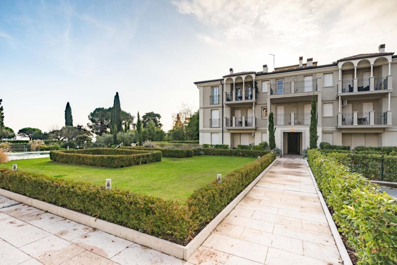 Pool - Relais Fasanella - By Host4u Apartment