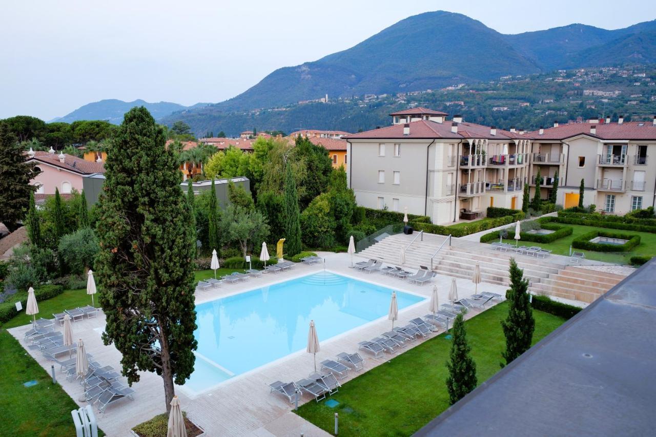 Apartment Pool - Relais Fasanella - By Host4u